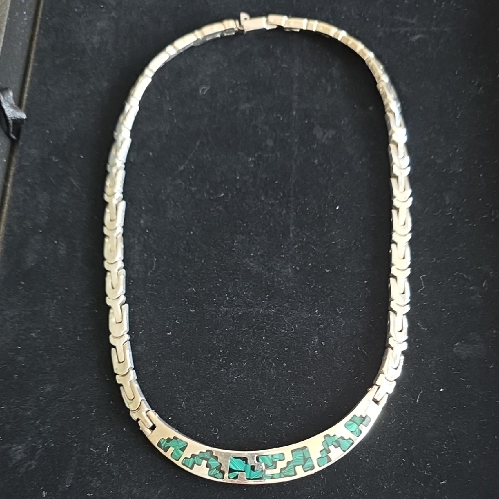 Elegant 950 Silver and Turquiose Chip Necklace